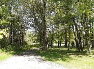 9012 Plank Rd, Montville, OH 44064