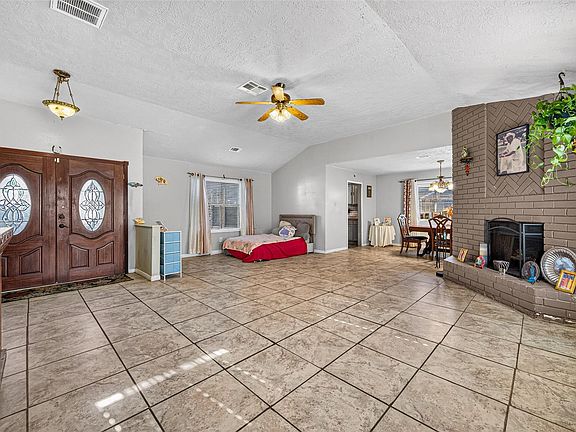 3rd image of 7403 Seminole St