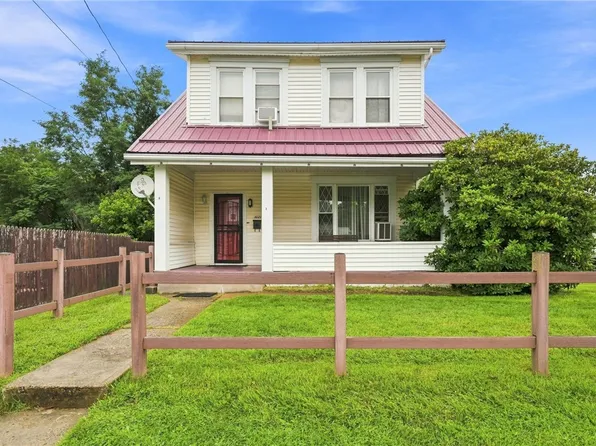 1221 Martin Ave, New Kensington, PA 15068