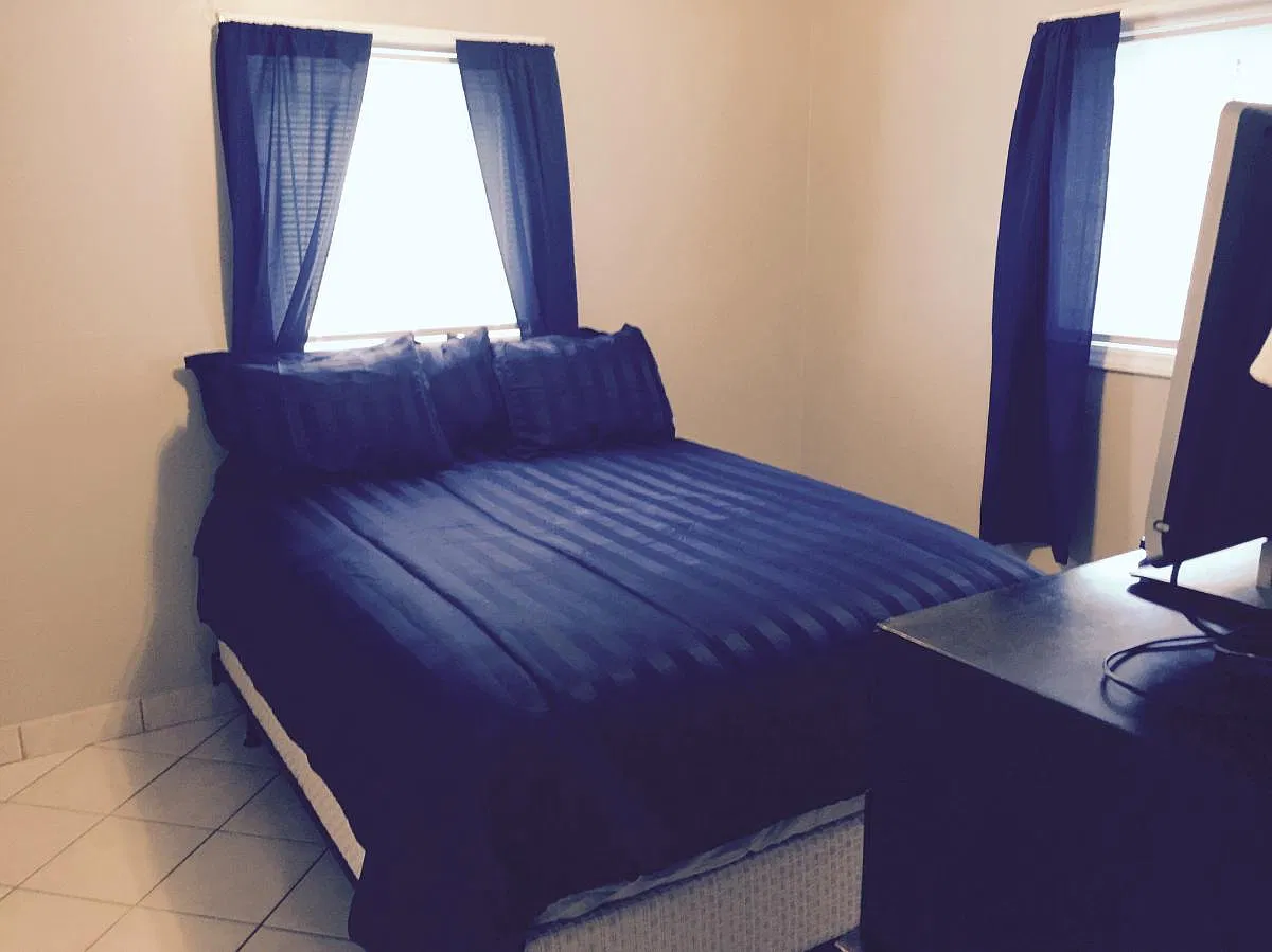 2 bed, 900 sqft, $1,500 — Photo 3