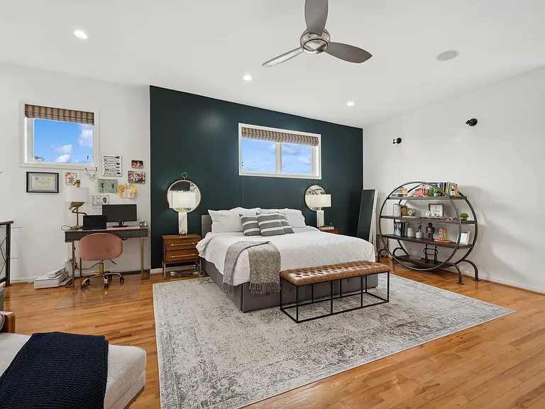 885 N Hermitage Ave #C — Photo 11