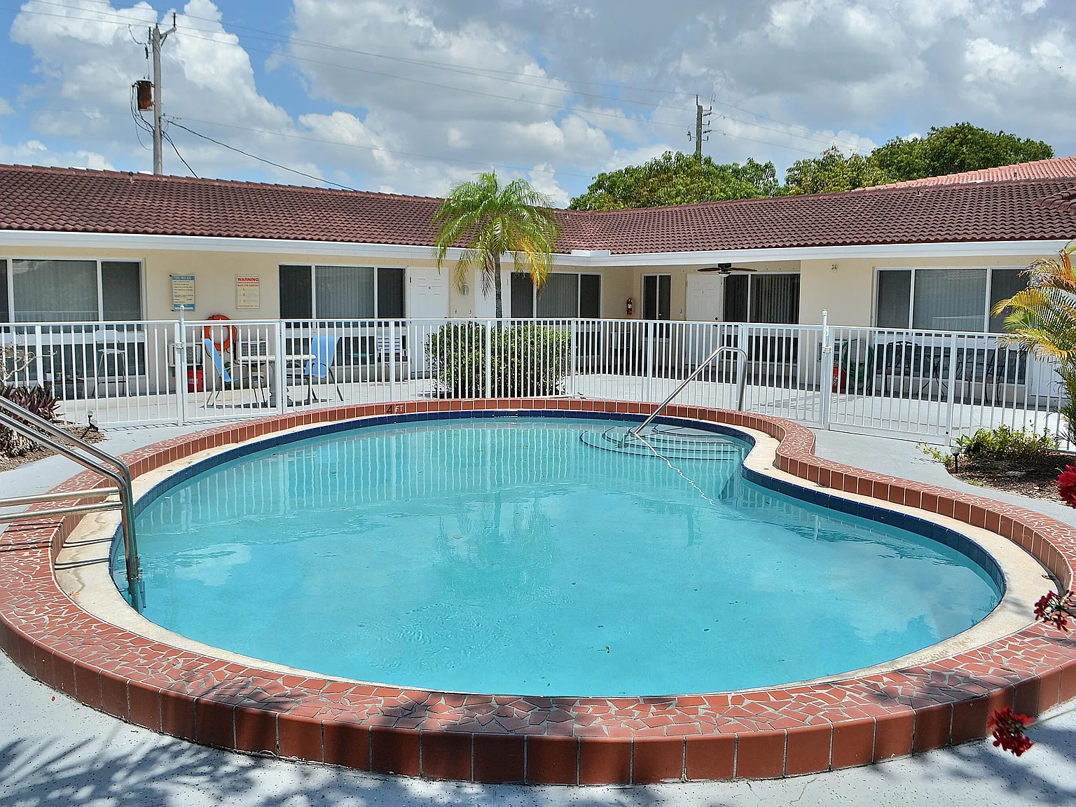 2 bed, 2.0 bath, 1210 sqft, $2,150 — Photo 1
