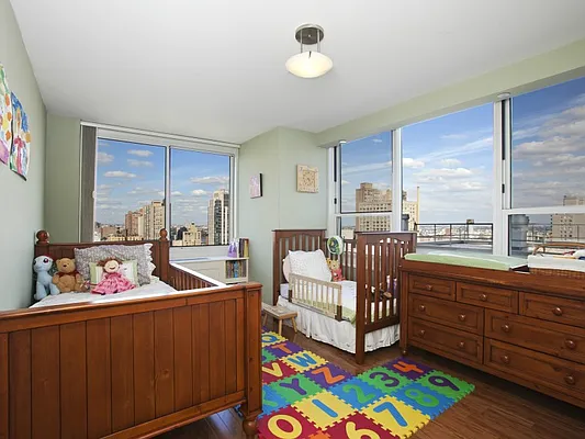 Sold by Sotheby's International Realty | media 4
