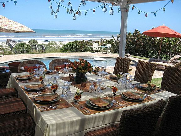 Outdoor dining room