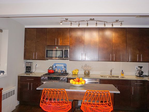 3rd image of 2110 8th Ave APT 5A