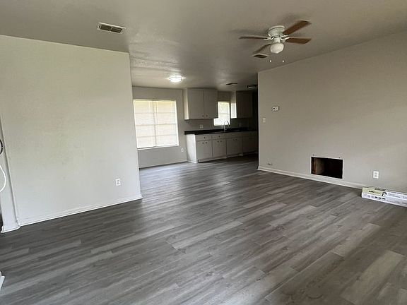 4th image of 5917 Lucille Dr