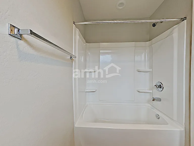 20747 W Maiden Ln — Photo 14