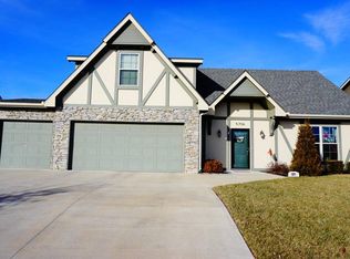5706 Silverstone Dr, Lawrence, KS 66049