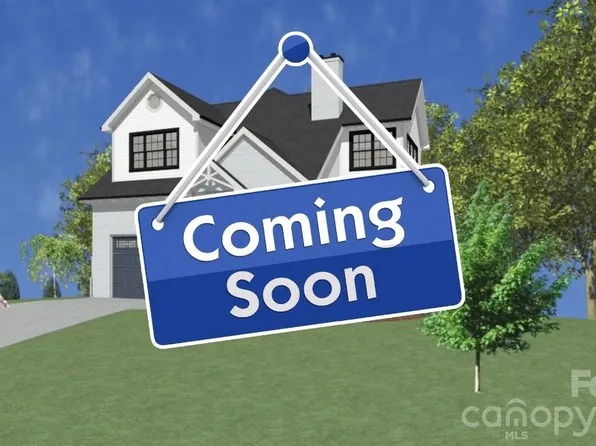 7544 Fairway Villa Cir, Denver, NC 28037