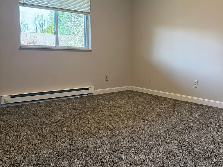 Westland Meadows — Photo 6