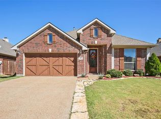 805 Lighthouse Ln, Aubrey, TX 76227