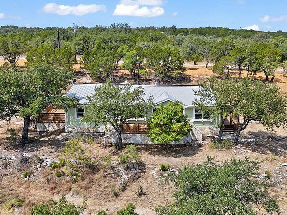 4th image of 601 Lost Valley Rd