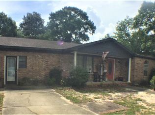 4200 Albany St, Pace, FL 32571