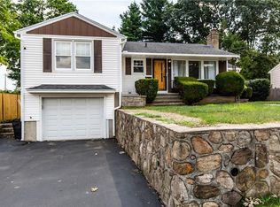 12 Spring Hill Dr, Johnston, RI 02919