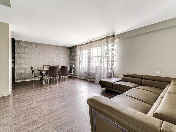 2nd image of 2942 W 5th St APT 8M