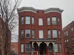 68 Putnam Hts #2E, Hartford, CT 06106