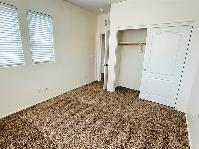 669 Emerald Idol Pl — Photo 20