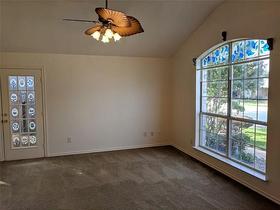 3rd image of 540 Blue Haze Dr