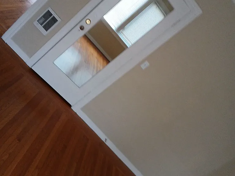 469 Wayne Ave — Photo 9