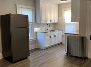 512 3rd St #2, East Greenville, PA 18041