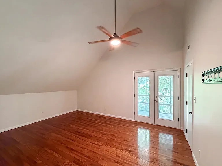 915 Quail Ave — Photo 2