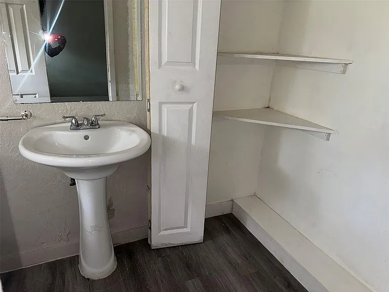 5409 Suez St #4 — Photo 9