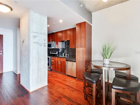 4th image of 155 Court Ave #1411