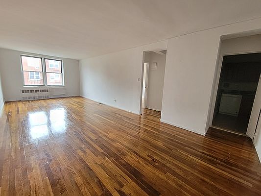 1st image of 63-11 Queens Blvd #F25