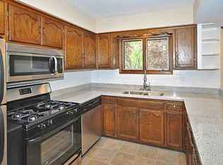 301 70th Ave N, Brooklyn Center, MN 55430