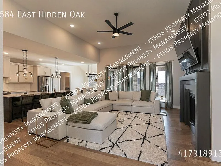 4584 E Hidden Oak St — Photo 14
