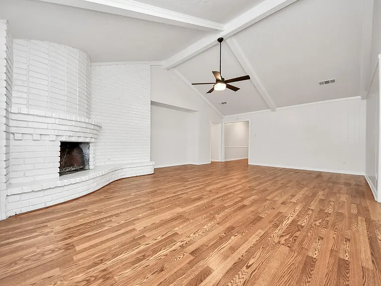 1319 Forsythe Ln — Photo 11