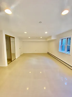 Rented by CMV Realty Inc. | media 35