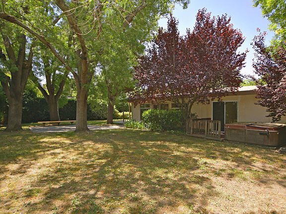 4th image of 1100 Ovejas Ave