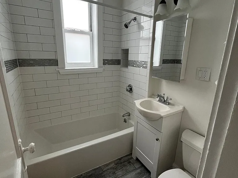 38 Hemenway St #24A — Photo 5