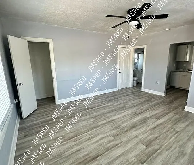 209 N 16th Ave #4 — Photo 5