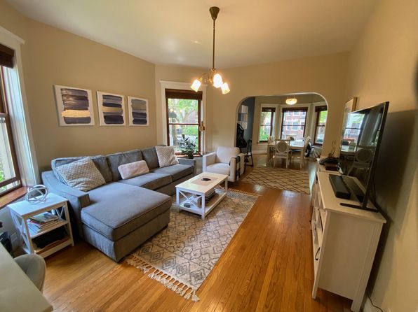 1926 W Addison St APT 1