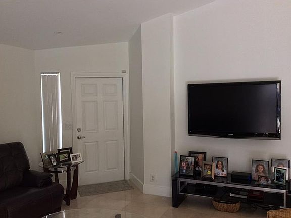4th image of 3441 NW 20th St