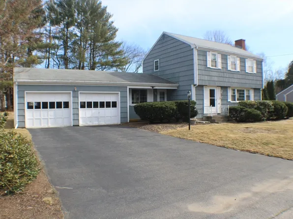 4 Northfield Rd, Attleboro, MA 02703
