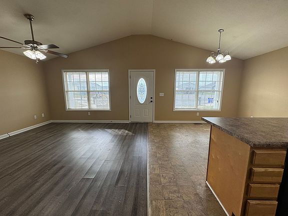2nd image of 125 Perdez Ct