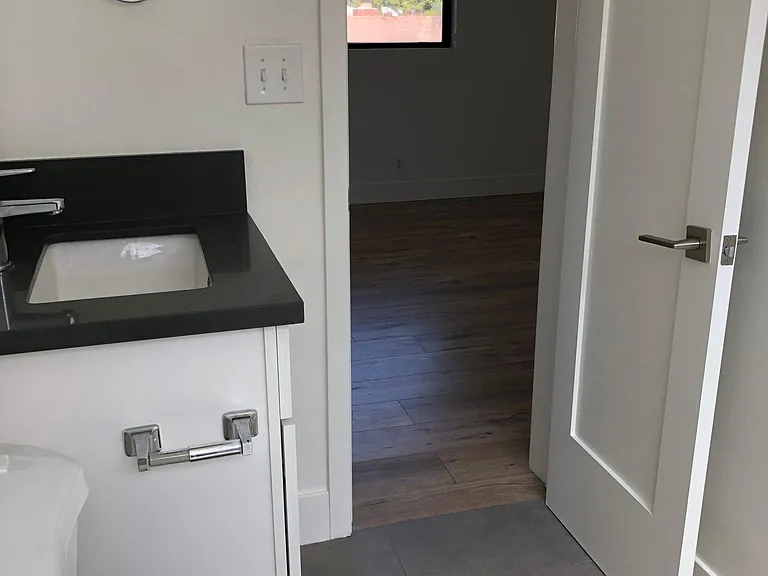 530 S Irena Ave — Photo 10