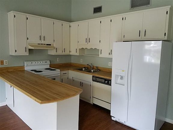 4th image of 2511 Mar Ct