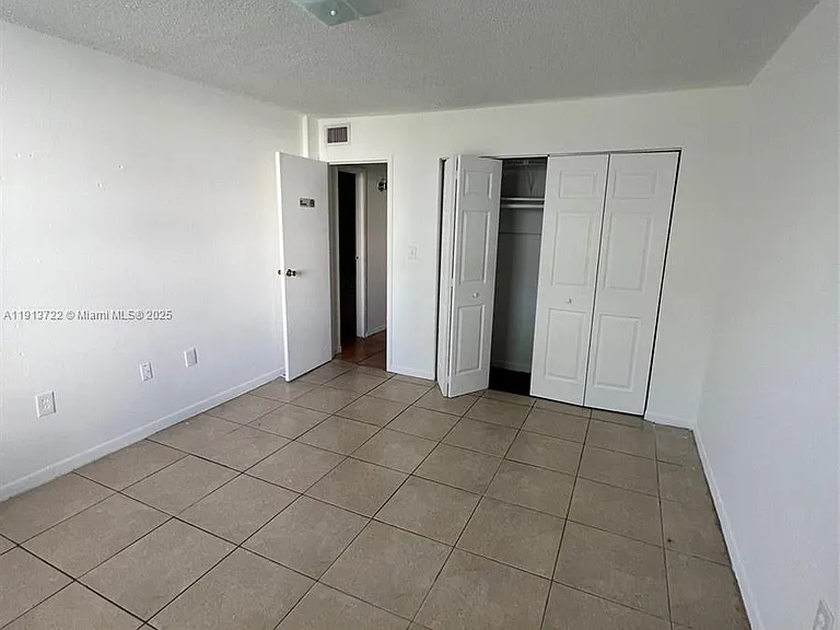1752 NW 55th Ave #102 — Photo 4
