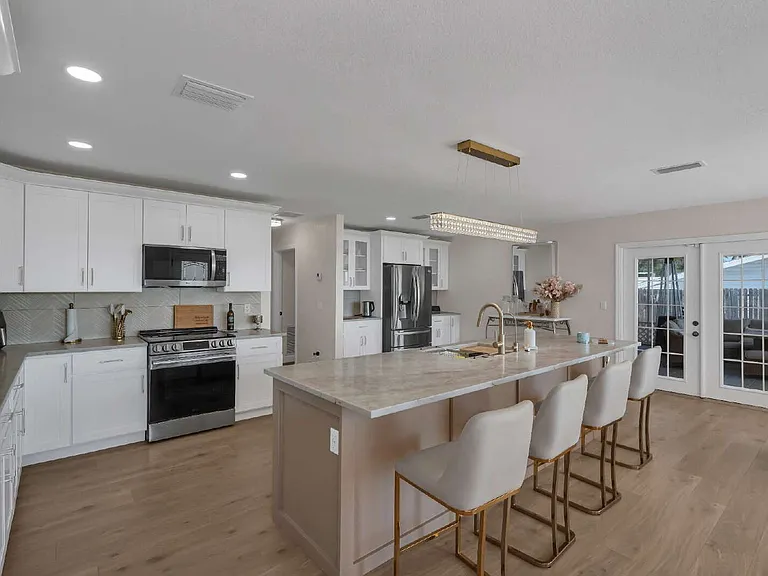 606 N Shore Dr — Photo 20