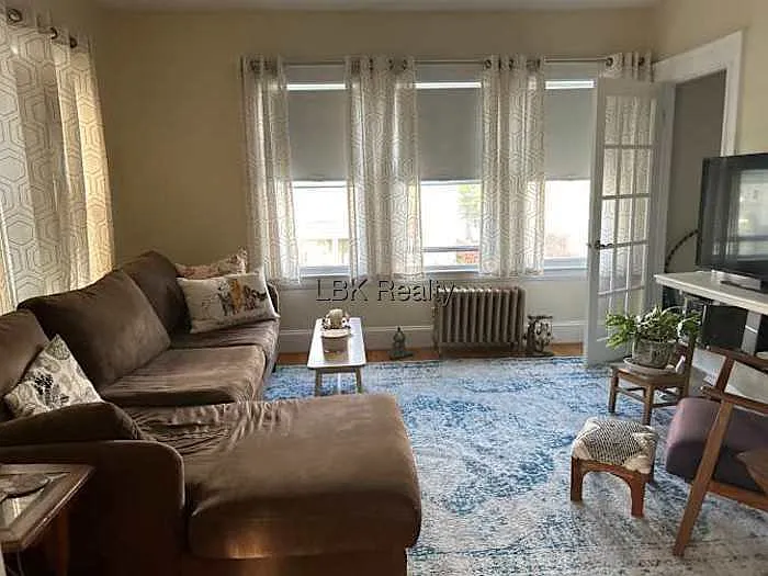 1 bed, 1.0 bath, $2,450 — Photo 2
