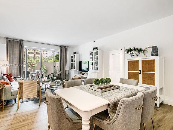 4th image of 201 Crandon Blvd APT 142