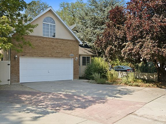 4th image of 3166 S Park Ct E