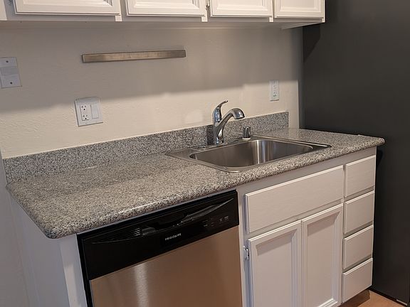 Kitchen sink