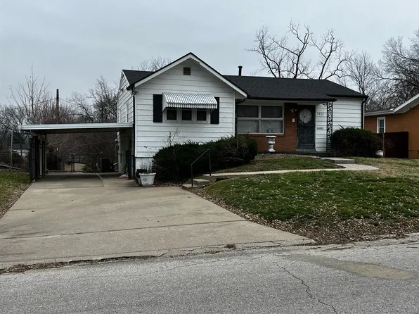 3323 N 36th St, Kansas City, KS 66104