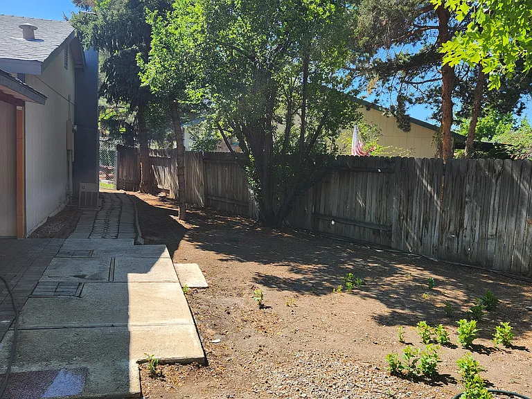 1418 Shady Oak Dr — Photo 23