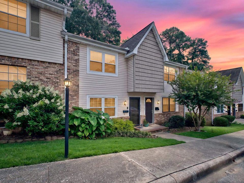 1st image of 2725 Southbury Cir Unit 2725